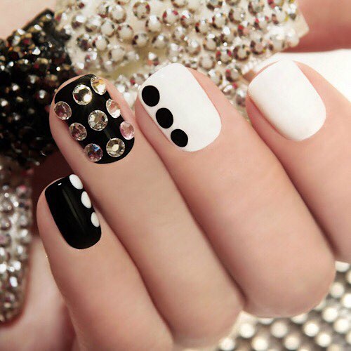 4 SEASONS NAILS & SPA - other services